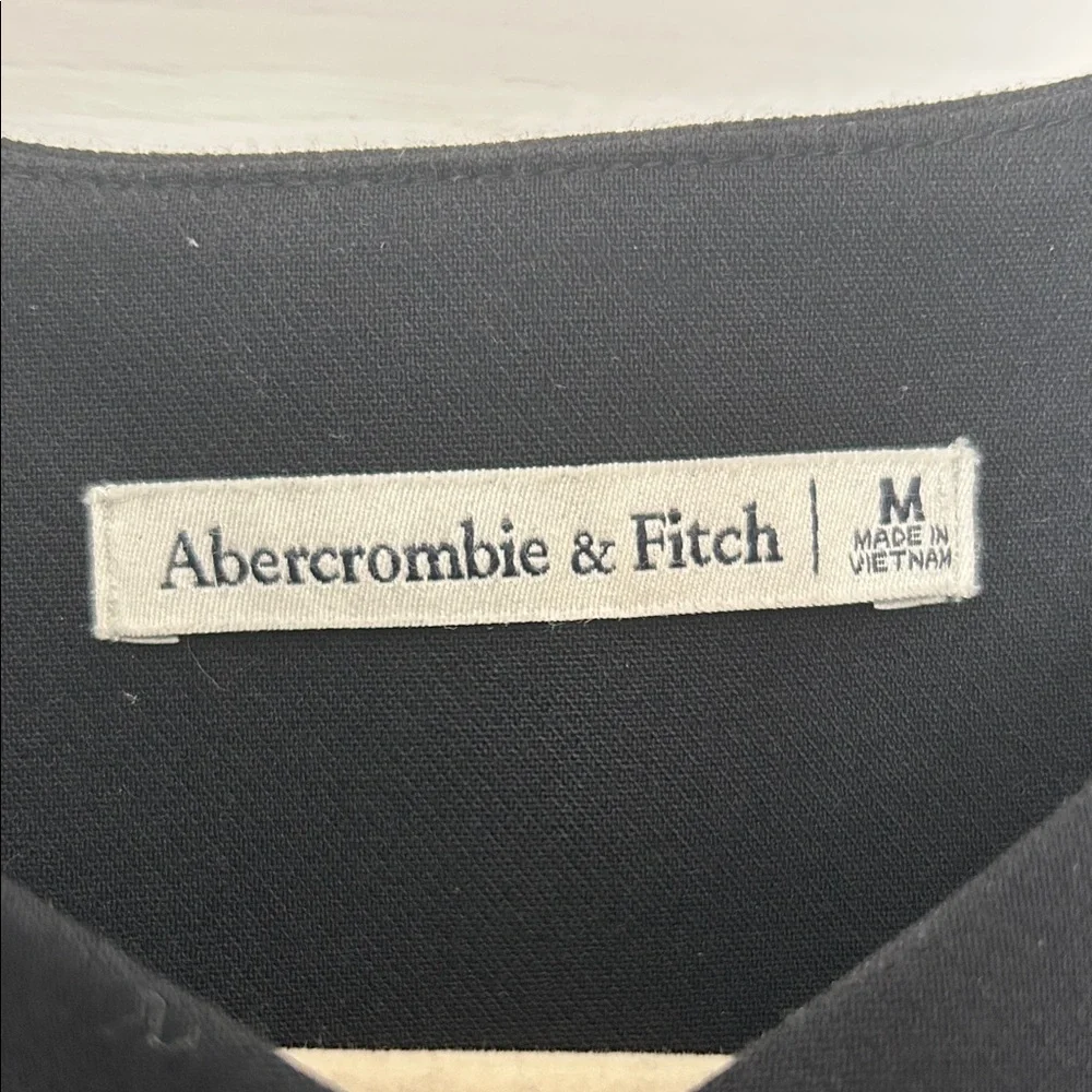 A&F Mara Button-Through Vest - Picture 2 of 4